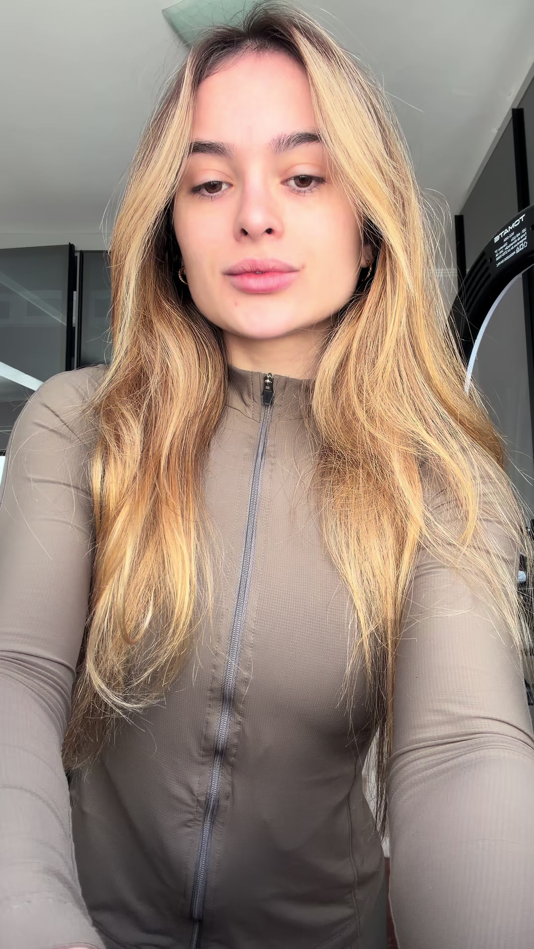 emilyhopnerr - Video 148